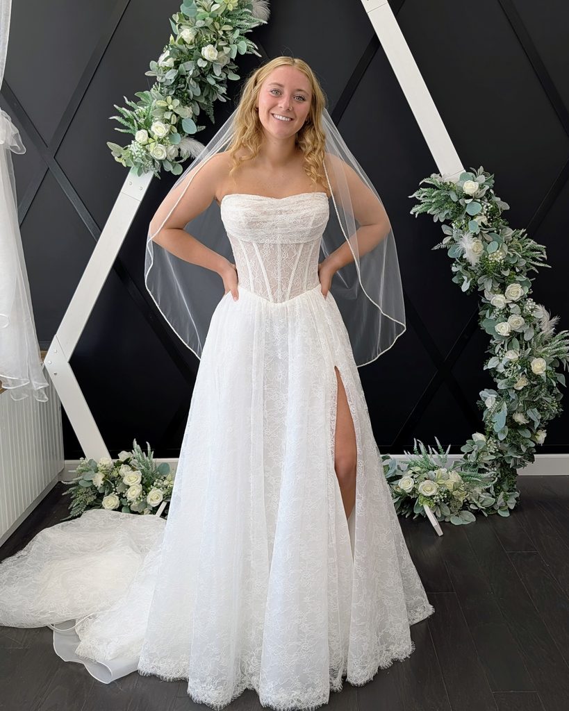 Traditional wedding dress with modern bridal details